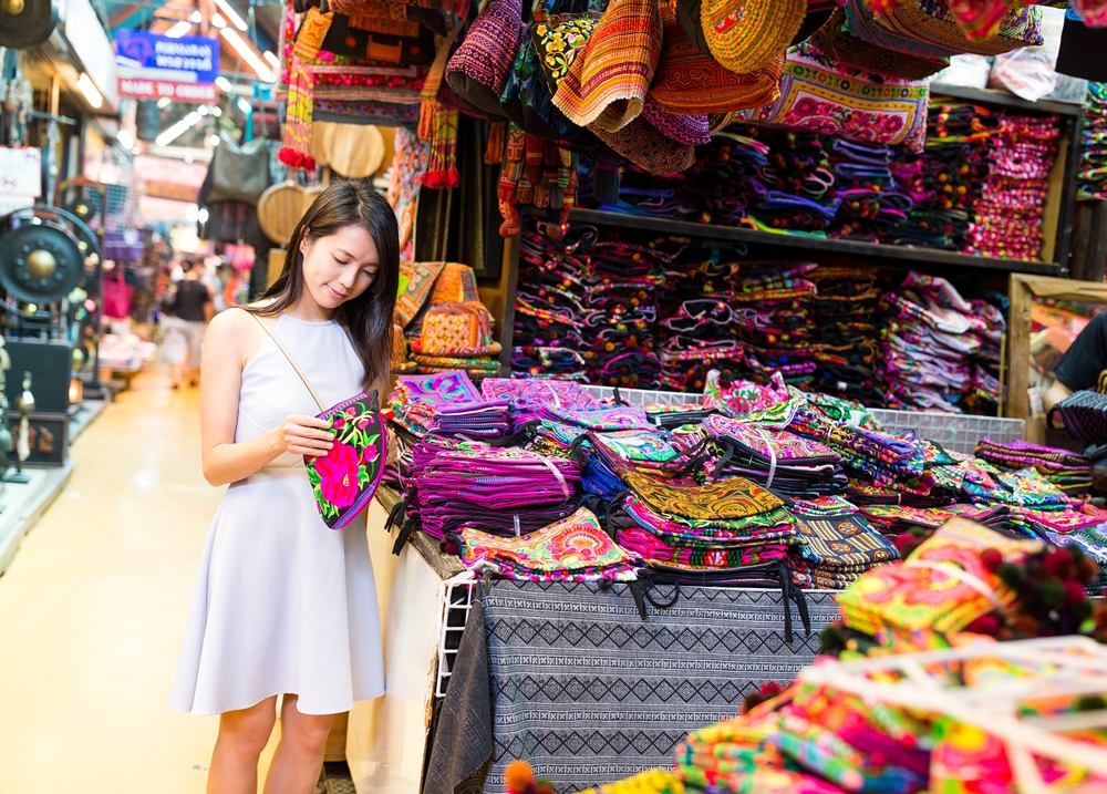 พม.จัดตลาดนัดสร้างอาชีพ thaihealth