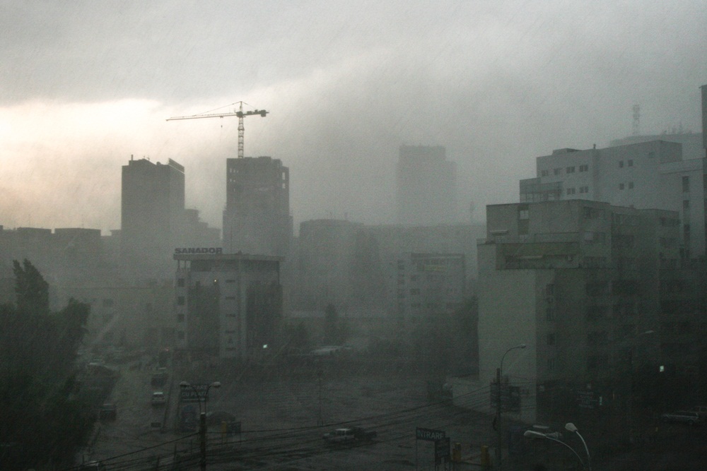 ปภ.ชัยนาท เตือนอาจมีฝนฟ้าคะนอง thaihealth