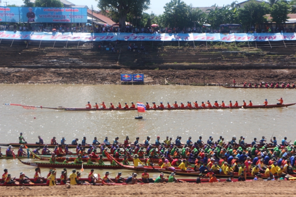 สีสันนักพากย์แข่งขันเรือยาว 'รุ่นจิ๋ว' ลีลาเด็ด thaihealth
