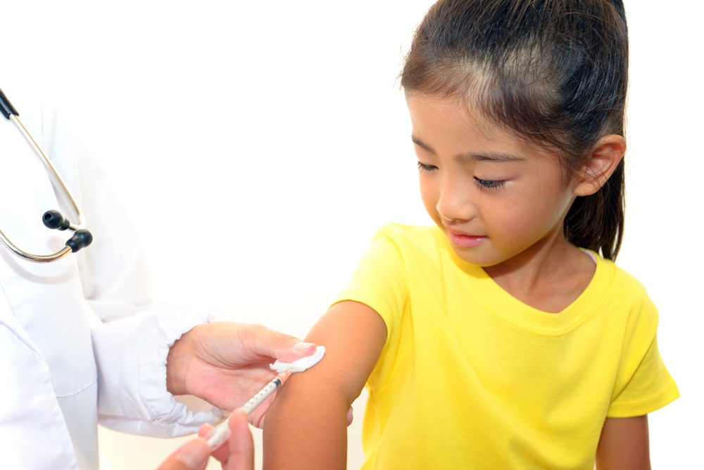 พาบุตรหลานไปรับวัคซีนป้องกันโรคคอตีบ thaihealth