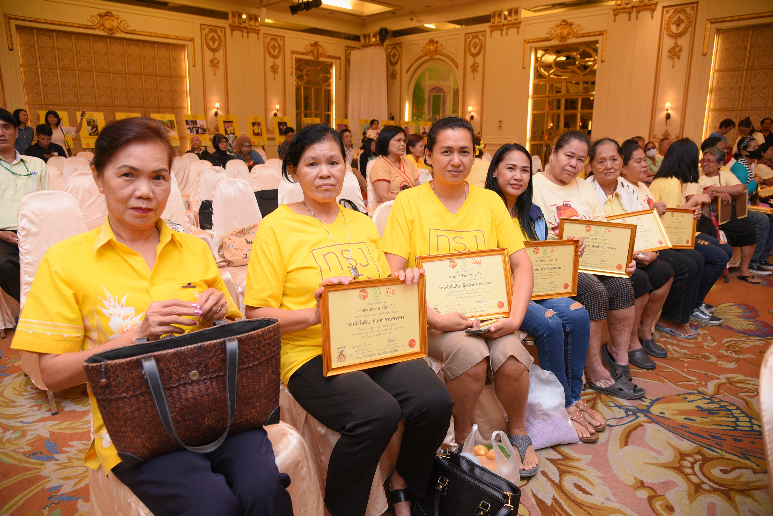 'สาวพักตับ' พลังสาวช่วย ชม เชียร์ คนสู้เหล้า thaihealth