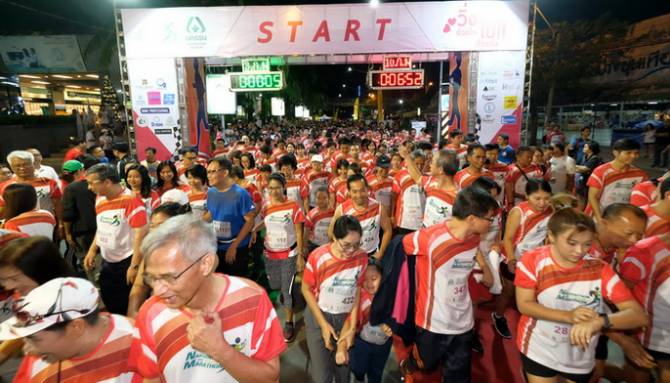 กว่า 3,500 คน ร่วมวิ่งนครธน thaihealth