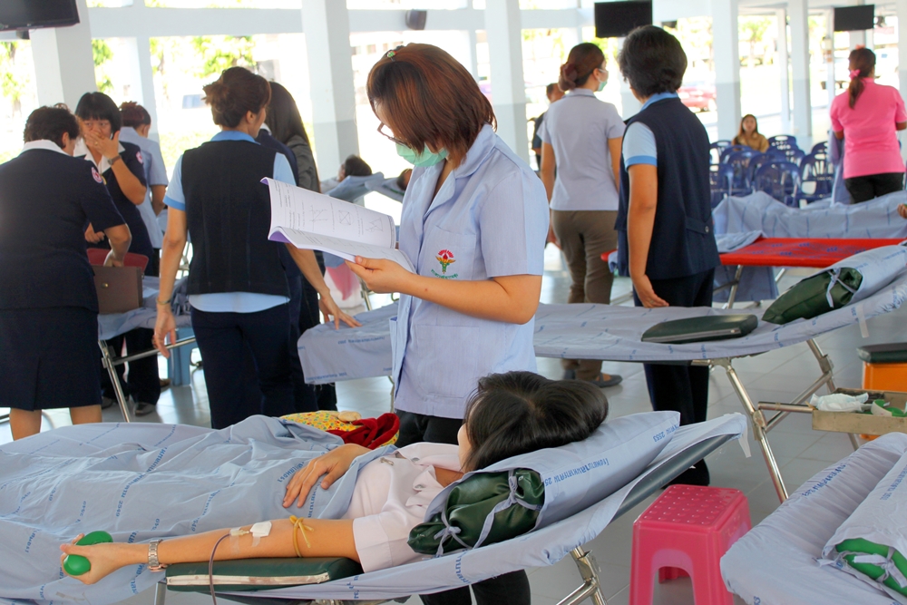 สภากาชาด ชวนให้เลือดก่อนปีใหม่ ท่องเที่ยวปลอดภัย  thaihealth