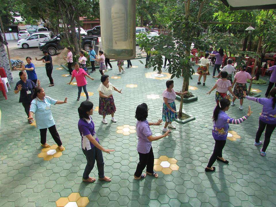 สูงวัยลดพึ่งพิงแห่งดอนแก้ว รร.ฮอมสุข สร้างกายจิตดี thaihealth
