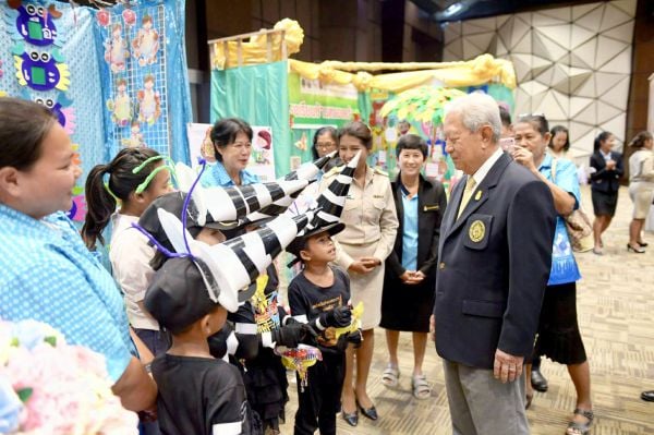 มรภ.เพชรบุรี พัฒนา นร. ให้อ่านออกเขียนได้ thaihealth