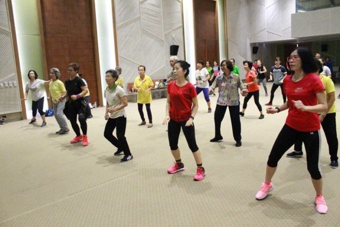 Free style Dance..ลดเครียด แถมความจำดี thaihealth