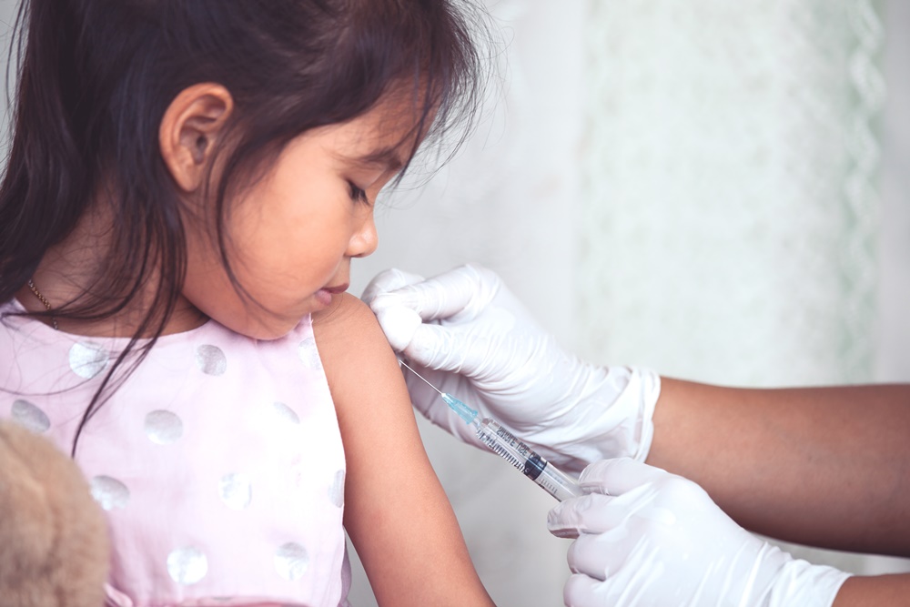 ผู้ปกครองพาบุตรหลาน รับวัคซีนป้องกันหัด-หัดเยอรมัน  thaihealth