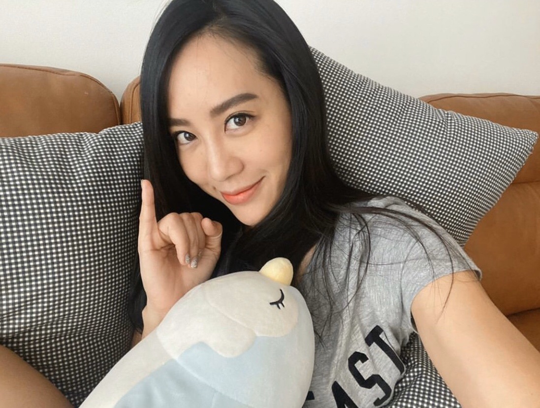สัญญาว่าจะอยู่บ้าน ดารา นักร้อง ร่วมโพสต์ชวนคนไทยอยู่บ้านหยุดเชื้อ ช่วยชาติ thaihealth