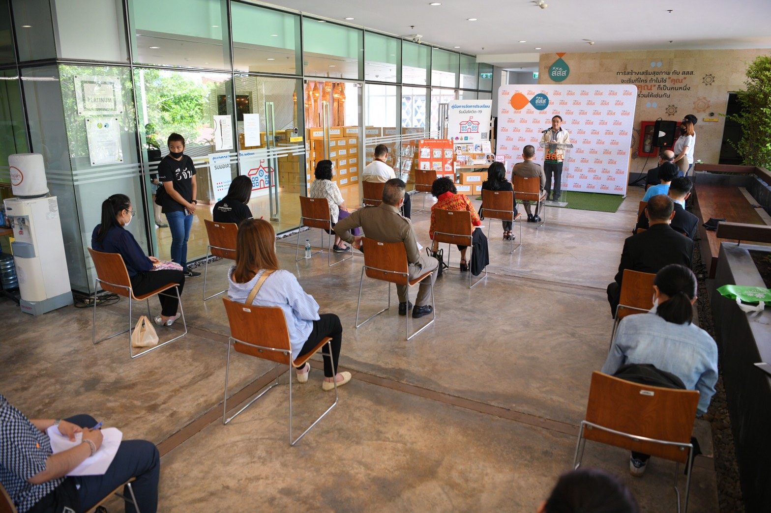 สสส.-สพฐ. ร่วมกันพัฒนาชุดเครื่องมือการจัดการโรงเรียน รับมือโควิด-19 ส่งมอบรร.ตชด. thaihealth