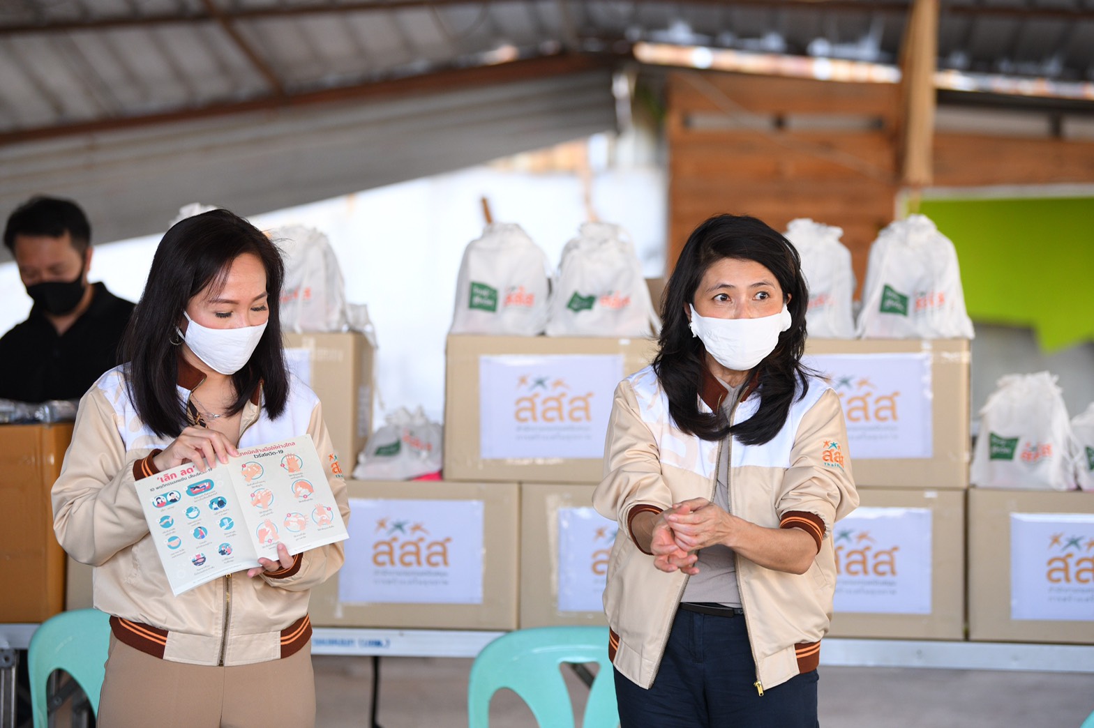 สสส. เยี่ยมแรงงานข้ามชาติ แนะปรับตัวรับชีวิตวิถีใหม่ thaihealth