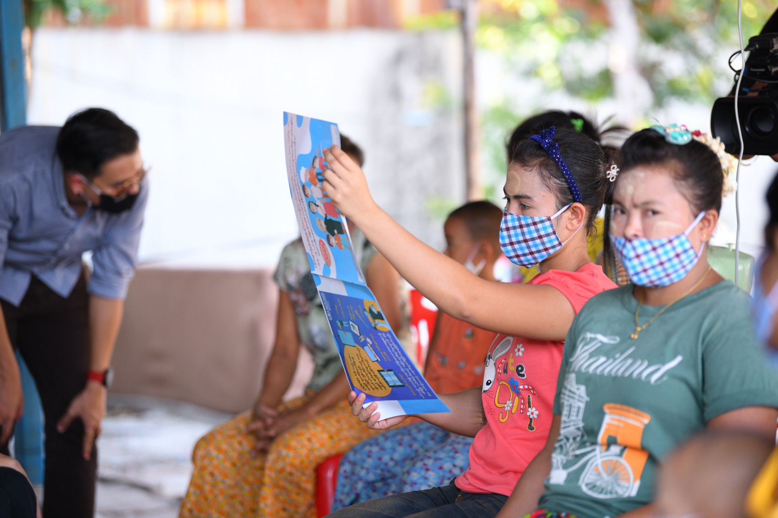 สสส. เยี่ยมแรงงานข้ามชาติ แนะปรับตัวรับชีวิตวิถีใหม่ thaihealth