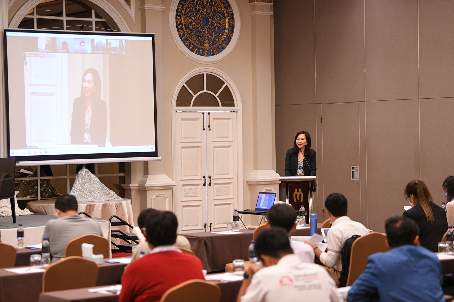 ขับเคลื่อนยุทธศาสตร์สุขภาวะกลุ่ม LGBTIQN+ thaihealth