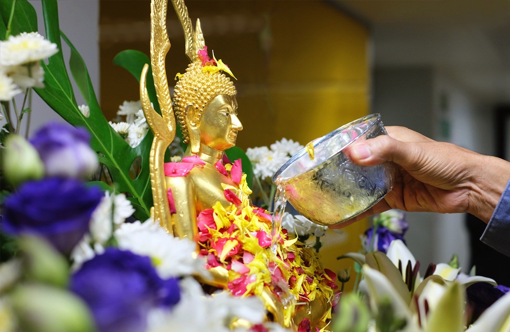 สงกรานต์วิถีใหม่ อะไรเสี่ยงก็เลี่ยงนะ thaihealth