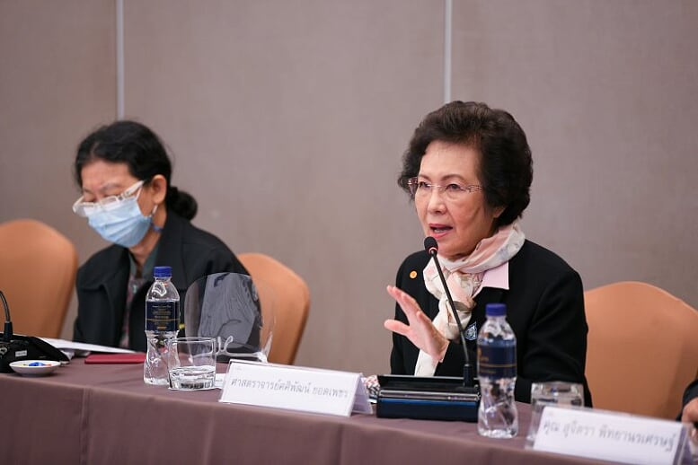 ห่วงผู้สูงอายุและผู้ป่วยติดเตียง ขาดรายได้ เข้าไม่ถึงวัคซีนโควิด thaihealth