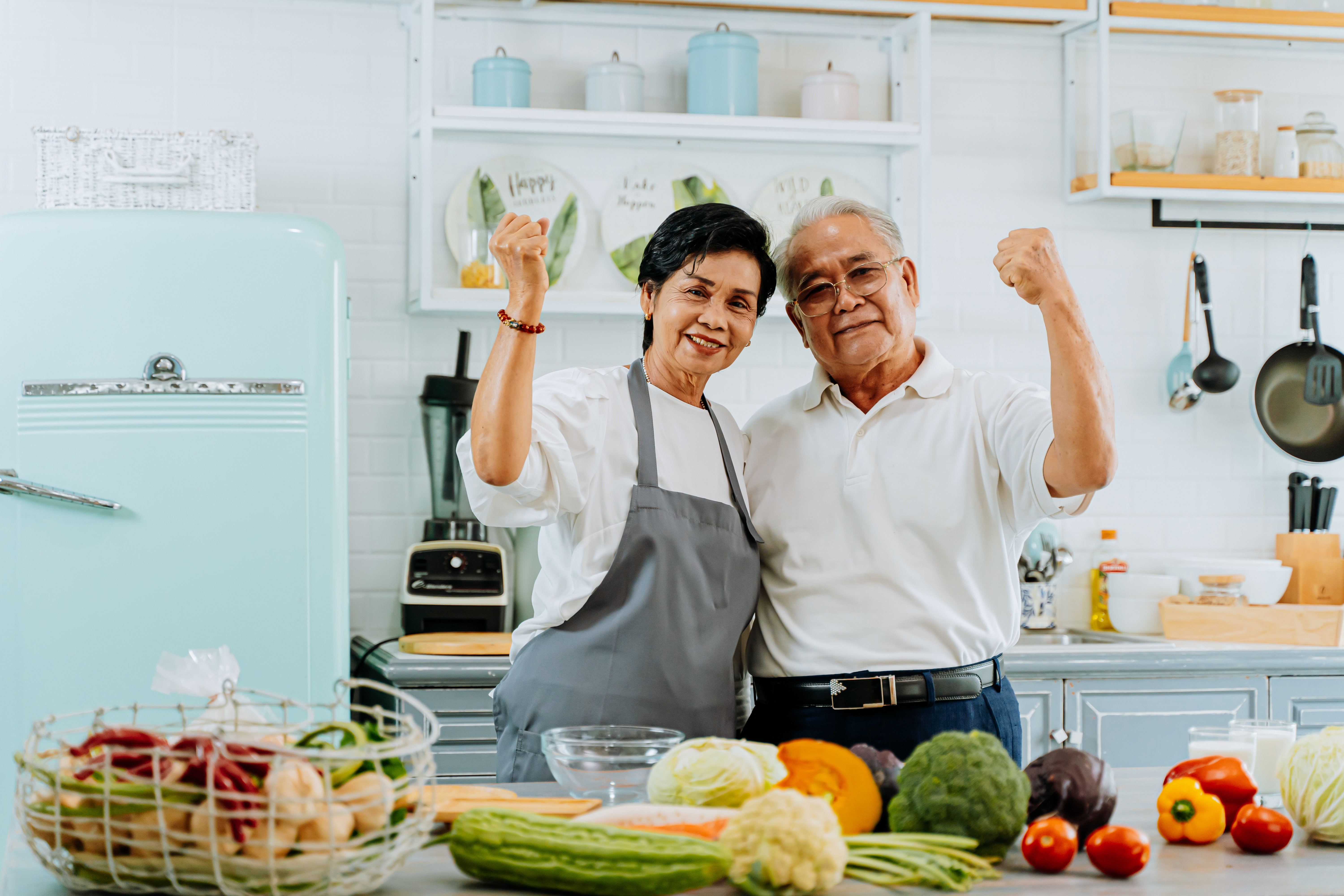 โควิด-19 กับผู้สูงวัย วิถีใหม่ที่ต้องดูแล thaihealth