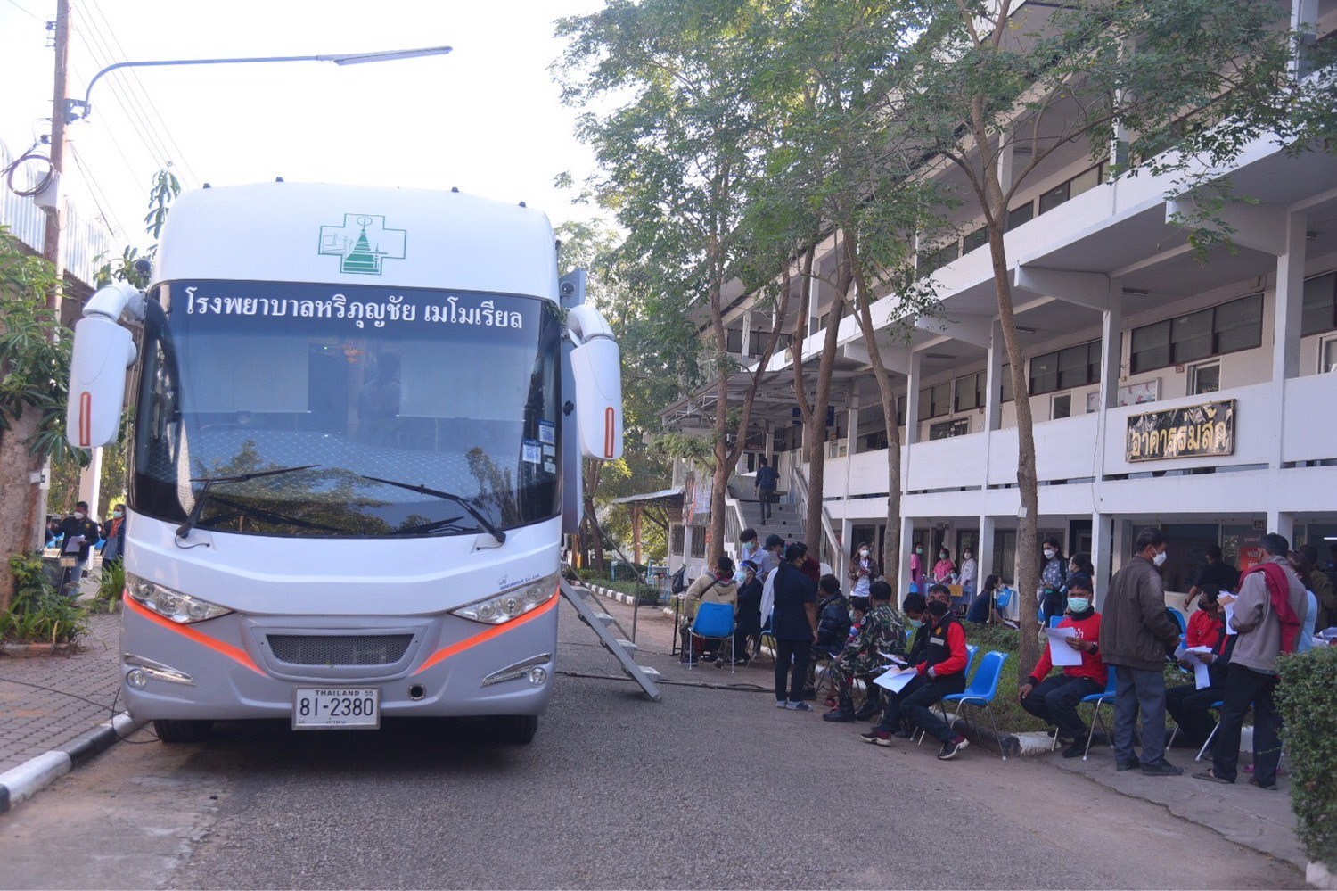 สสส. ร่วมกับ ศธ. และภาคีสภาลมหายใจภาคเหนือ ลงพื้นที่ จ.ลำพูน แก้ปัญหาฝุ่น PM2.5 thaihealth