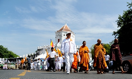 ธรรมยาตรางดเหล้าเข้าพรรษา