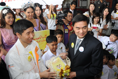 สสส. ชวน ครม.”สวดมนต์ข้ามปี