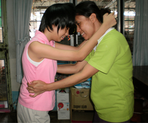 แม่หัวใจแกร่ง “ลูกพิการ..ไม่ใช่อุปสรรค”