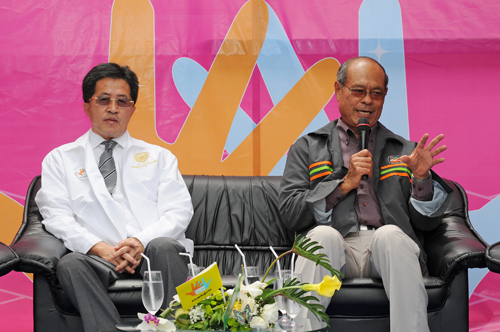 สสส.-สมาคมรถตู้ ผุดโครงการ “รถตู้ร่วมใจ รวมพลังสู้หวัด 2009”