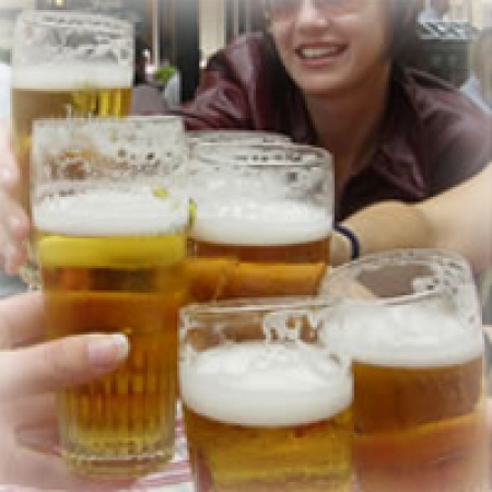 การดื่มเหล้าเบียร์เป็นส่วนสำคัญของวัฒนธรรมไทยหรือ พบการดื่มต่อคนเพิ่มเป็น 58 ลิตร หรือ 3 เท่าตัวในเวลา 14 ปี