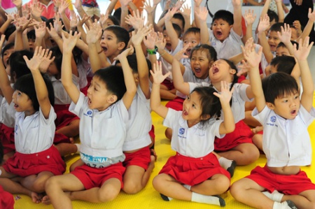 ตั้งเป้า ‘ไอคิวเด็กไทย’  ไม่ต่ำกว่า 100 ตั้งเป้า! ปี 57 นี้ เด็กไทย "ไอคิว" ต้องเฉลี่ยไม่ต่ำกว่า100