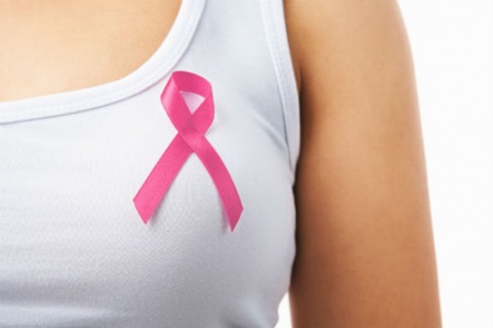 สานพลังสตรีตรัง ต้านภัยมะเร็งเต้านม รพ.ตรัง จัดกิจกรรมรณรงค์ “สานพลังสตรีตรัง ต้านภัยมะเร็งเต้านม”