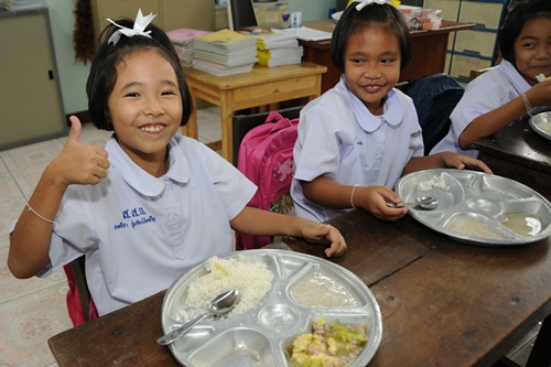 ป่วยอาหารเป็นพิษเพิ่มสูง แนะกินร้อน ช้อนกลาง ล้างมือ thaihealth