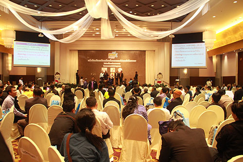 ผนึกกำลังขับเคลื่อนสงกรานต์ปลอดภัย ปี 2558 thaihealth