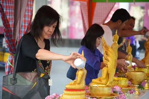 เทศกาลแห่งความสุข ‘สงกรานต์’ สนุกทั่วไทย  thaihealth
