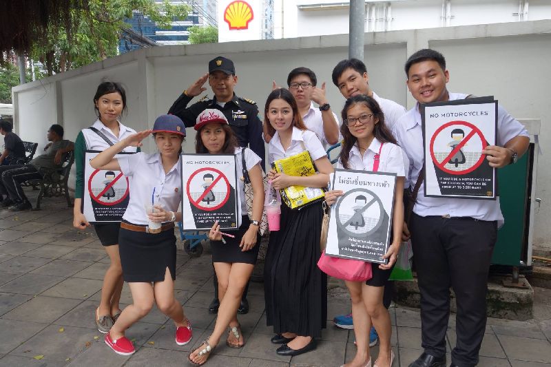 ม.เอกชนรวมตัวลงพื้นที่แก้ปัญหาชุมชน thaihealth