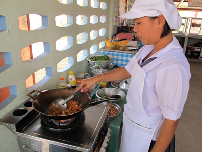 ฝึกทักษะอาชีพเยาวชน “ประกอบอาหาร” และ“ฝีมือช่าง”  thaihealth
