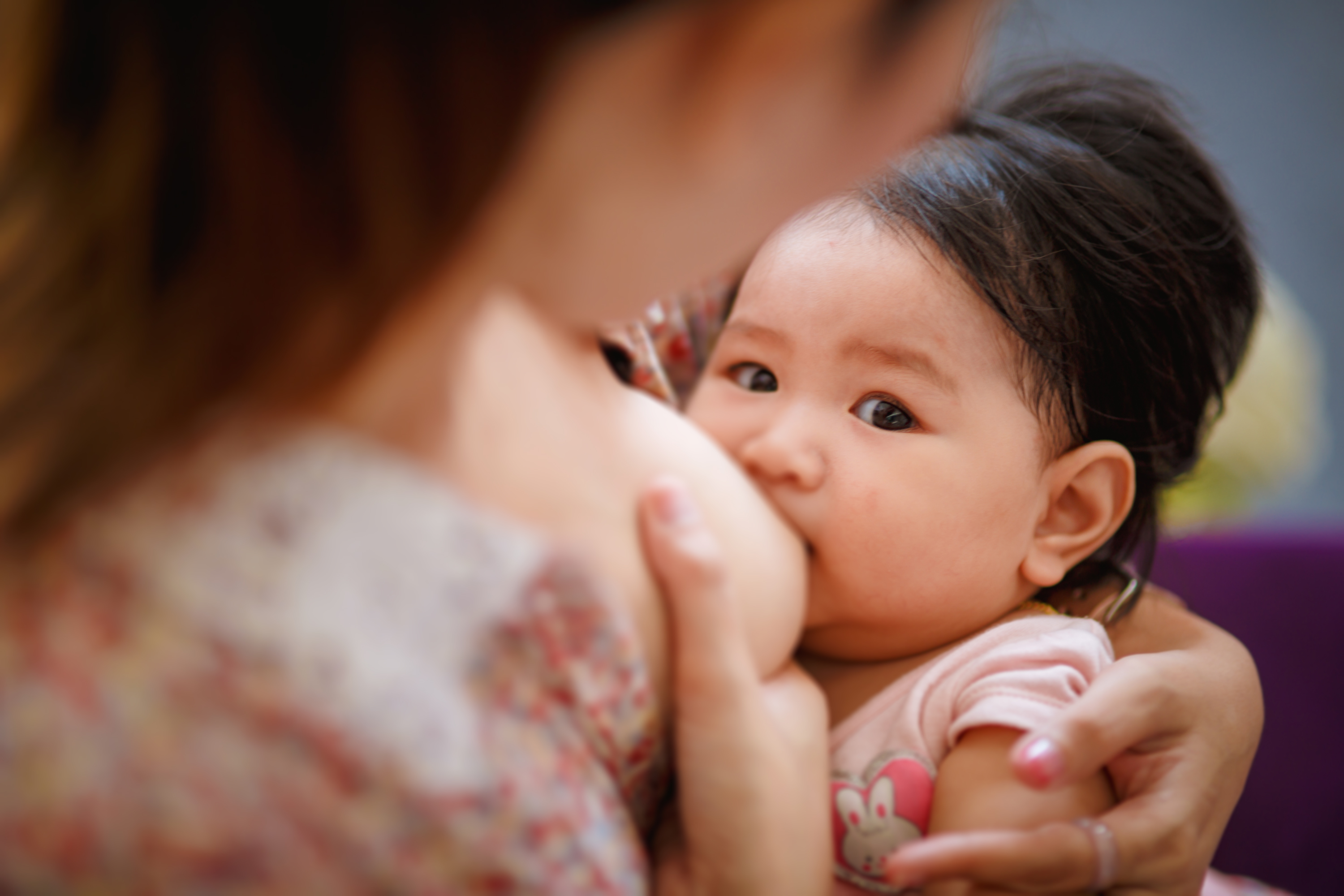 สร้างภูมิคุ้มกันลูกน้อยด้วย ‘นมแม่’ thaihealth