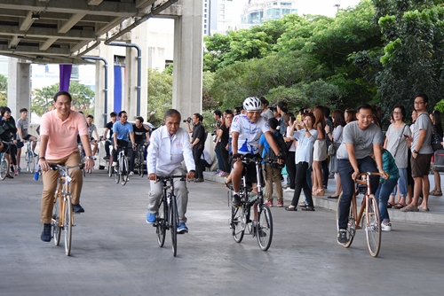 เริ่มแล้ว! สสส. Present a day BIKE FEST 2015 thaihealth