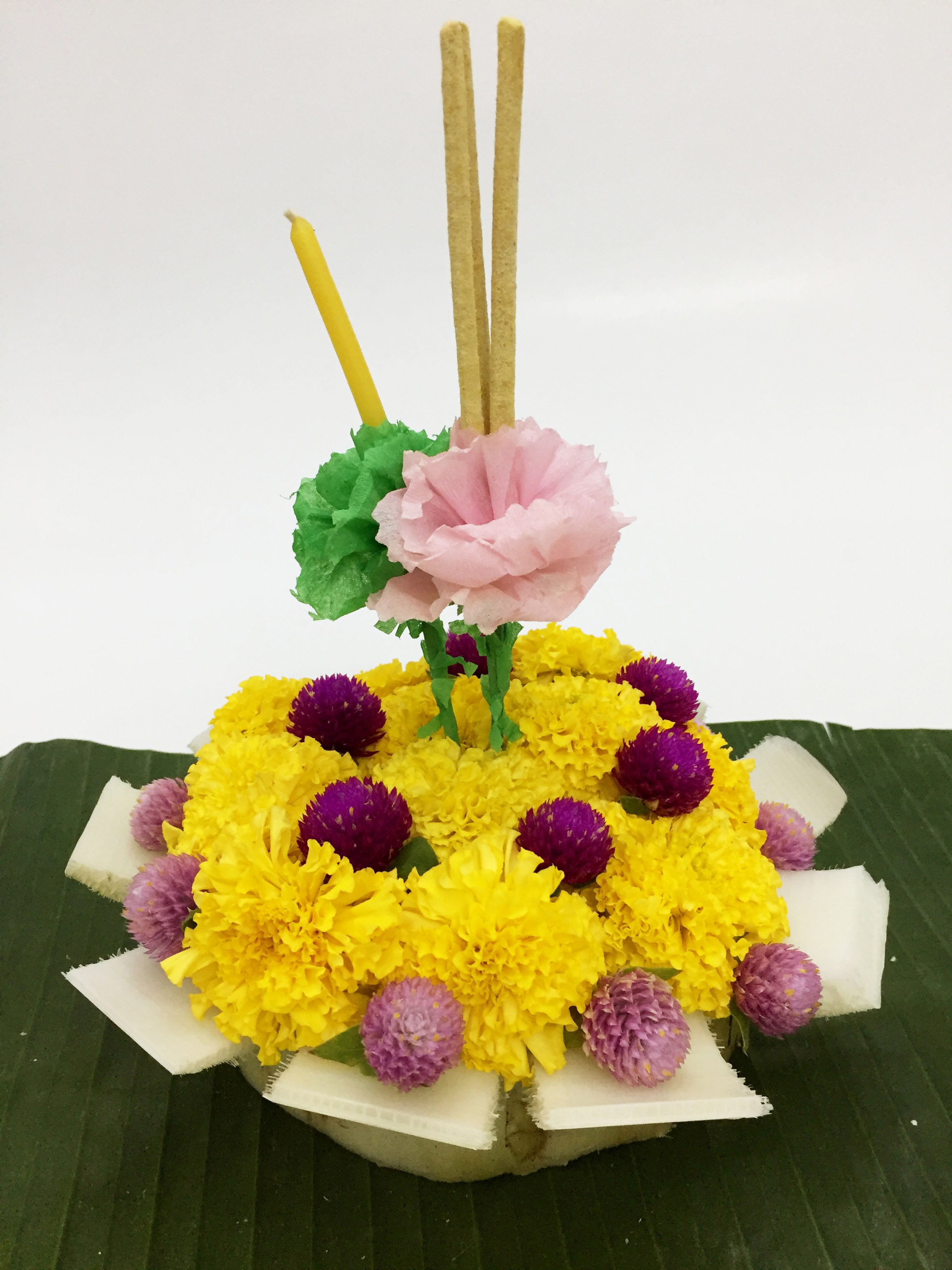“กระทง 2 สไตล์ ทำง่าย รักษ์สิ่งแวดล้อม” thaihealth