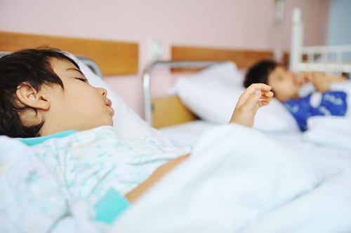 พบเด็กเล็ก–ผู้สูงอายุ ป่วยโรคปอดบวมกว่า 1.2 แสนคน thaihealth
