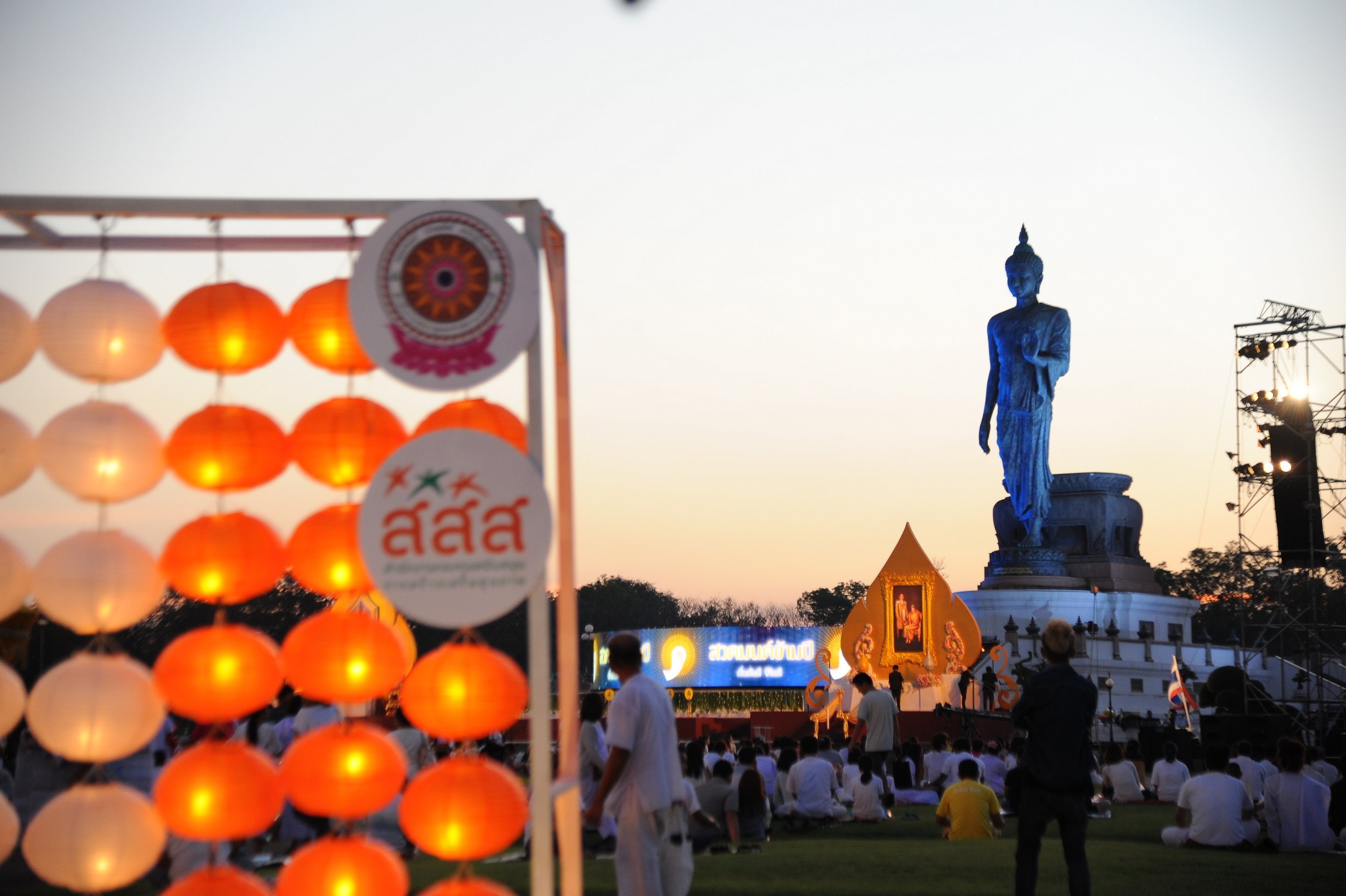 “สวดมนต์ข้ามปี”เริ่มต้นสิ่งดีง่ายๆใกล้บ้าน  thaihealth