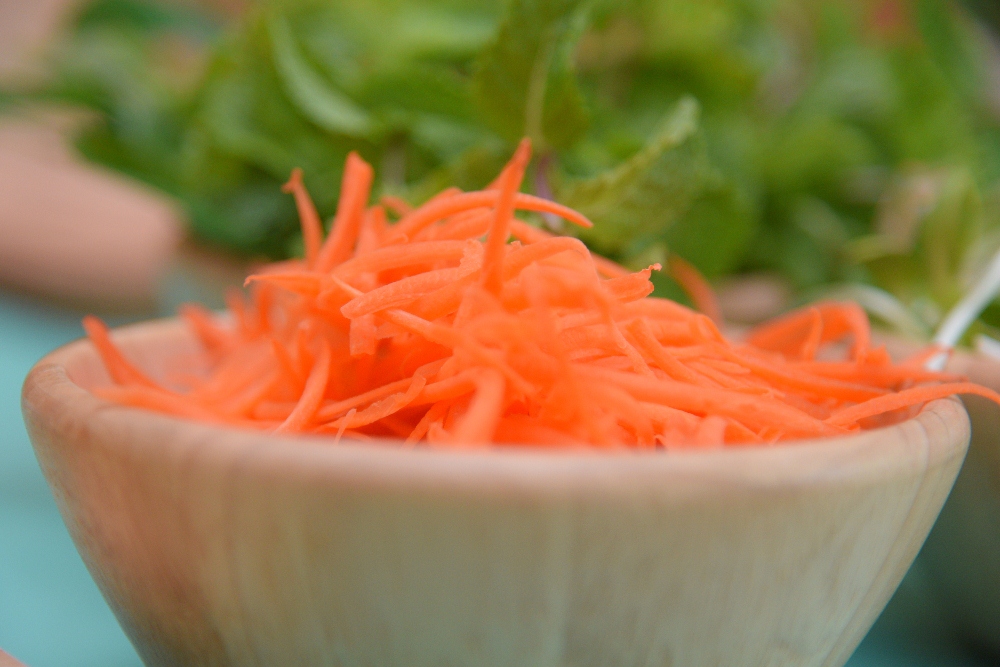 'สลัดม้วน ม่วนใจ' ของอร่อยสำหรับคนรักสุขภาพ thaihealth