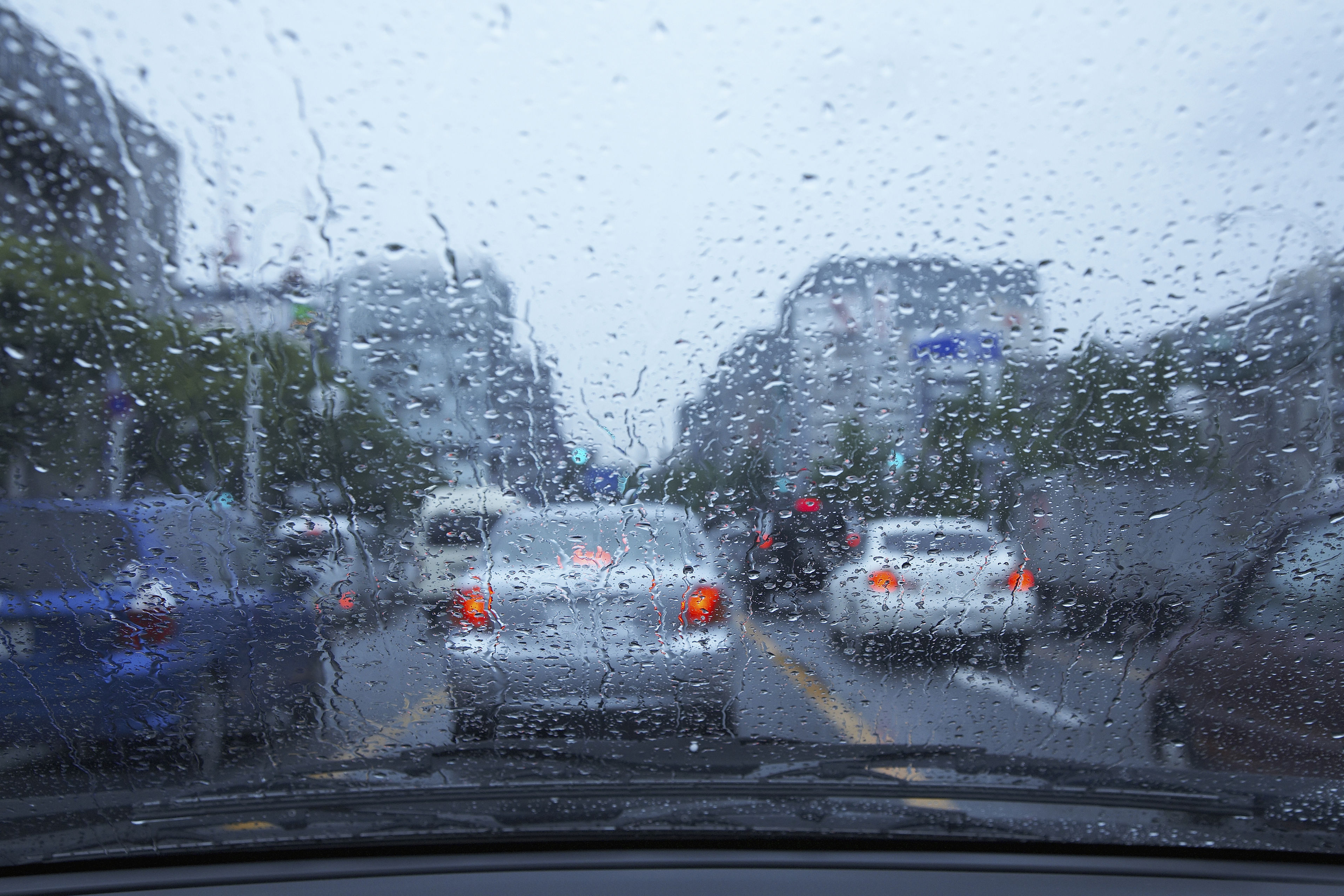 5 สิ่งป้องกันภัยเมื่อฝนมา thaihealth