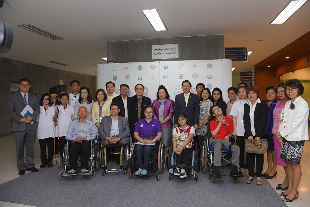 สานพลังประชารัฐ สร้างงานคนพิการ  thaihealth