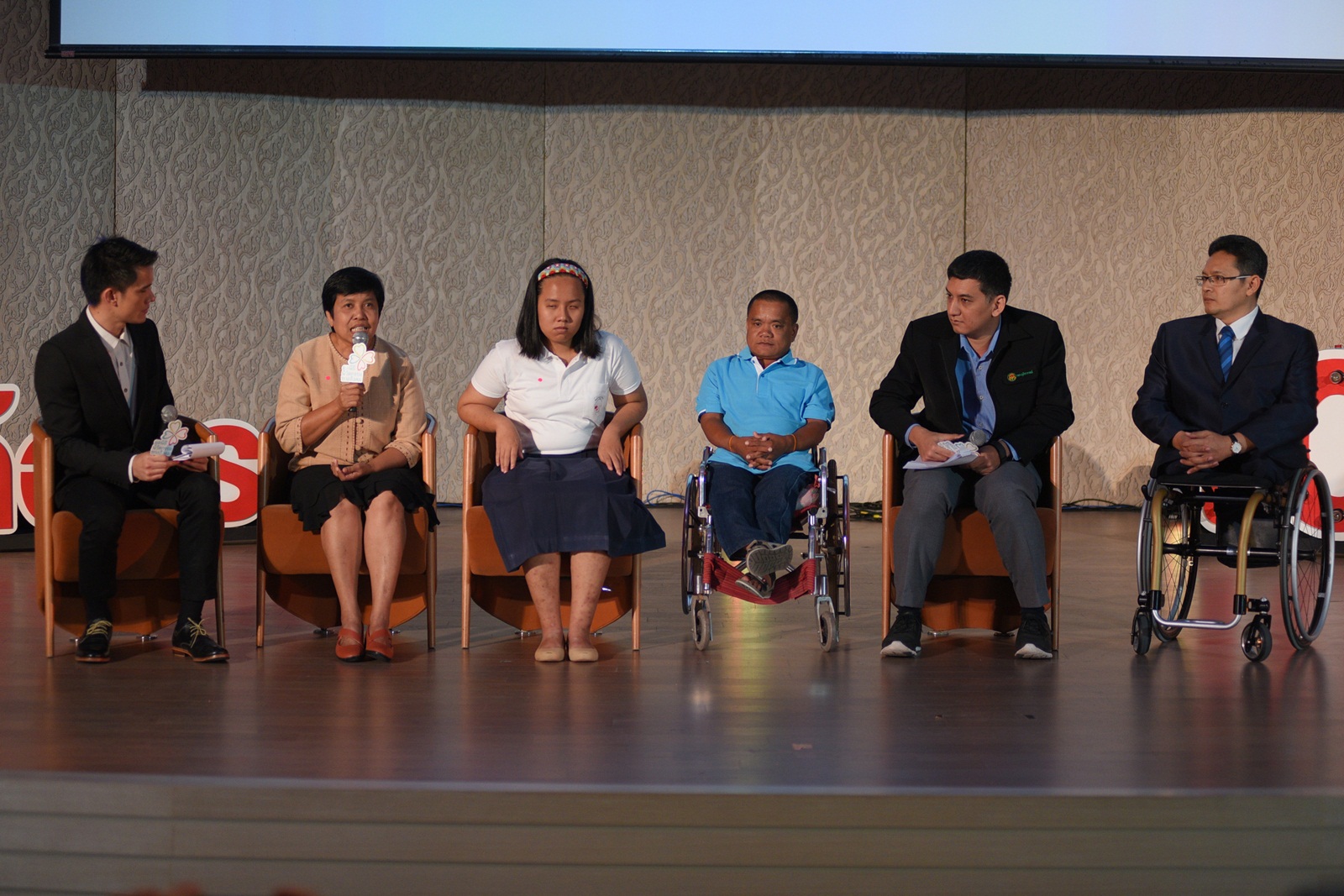 หนุนจ้างงานคนพิการ 10,000 อัตรา  thaihealth