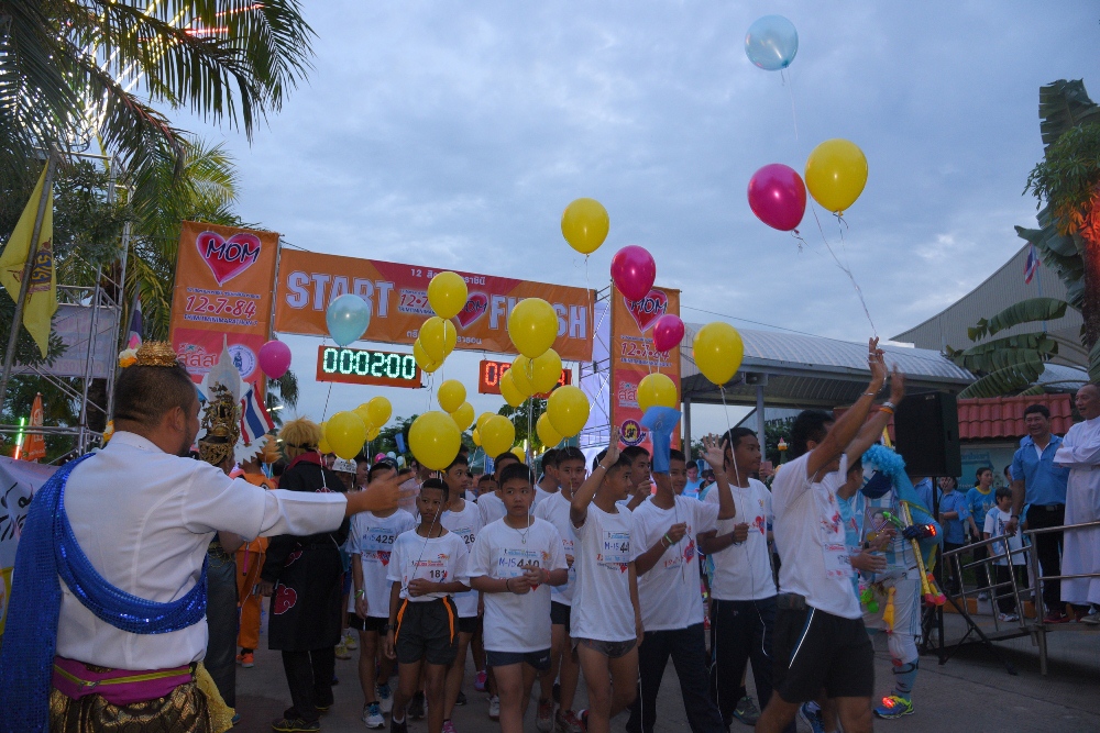 ทัพนักวิ่งปลุกพลังต้านภัยบุหรี่เพื่อแม่ thaihealth