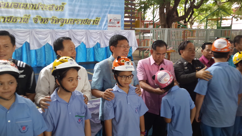 อุบลราชธานี จัดโครงการ ‘ผู้ว่าห่วงหัว’ thaihealth