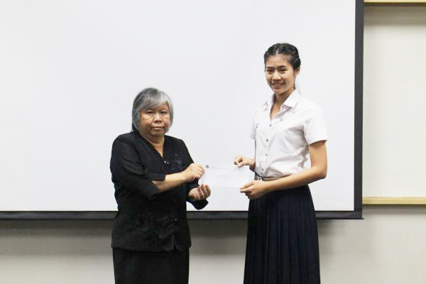 กองทุนถวัลย์ มอบทุนเด็กศิลป์เรียนดี ปี 2559 thaihealth
