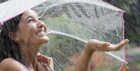 เดี๋ยวร้อน เดี๋ยวหนาว เดี๋ยวฝนตกซู่ หลายฤดูในหนึ่งวัน อยากอยู่รอดท่ามกลางอากาศเปลี่ยน ต้องฟังหมอ!
