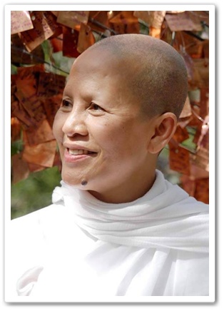 แม่ชีศันสนีย์ 