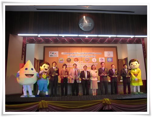 8 องค์กรร่วมสนับสนุน “มุมนมแม่”