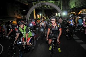 สสส. Presents a day Bike Fest 2014 Trip BANGKOK 100 KM. RIDE OVERNIGHT เมื่อวันที่ 01 พฤศจิกายน 2557 ที่ผ่านมา ก่อนจะถึงเทศกาลจักรยานที่ใหญ่ที่สุดในประเทศไทยในงาน ‘สสส. Presents a day BIKE FEST 2014’ได้มีการจัดทริปพิเศษ ‘a day BIKE FEST Trip BANGKOK 100 KM. RIDE OVERNIGHT’ ณ สถานีรถไฟฟ้าแอร์พอร์ต เรล ลิงค์ มักกะสัน เพื่อชวนนักปั่นมาพบปะ และปั่นจักรยานร่วมกันยามค่ำคืนทั่วกรุงเทพฯ ระยะทาง 100 กิโลเมตร

ดูรายละเอียดเพิ่มเติมได้ที่ http://goo.gl/hju0wH