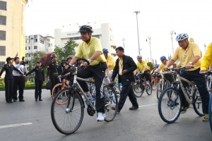 พลเอกประยุทธ์ จันทร์โอชา  นายกรัฐมนตรี ร่วมปั่นจักรยานในพื้นที่เกาะรัตนโกสินทร์