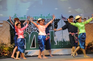 ฟื้นพลังชุมชนท้องถิ่นสู่การอภิวัฒน์ประเทศไทย